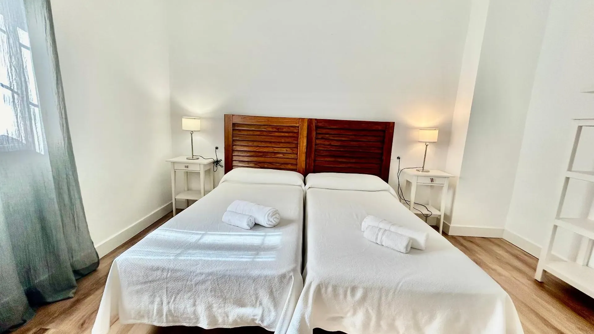 Acogedor Apt 6Pax 3Bdr 2Bth - Cozyhomesevilla5 0*, Seville Spain
