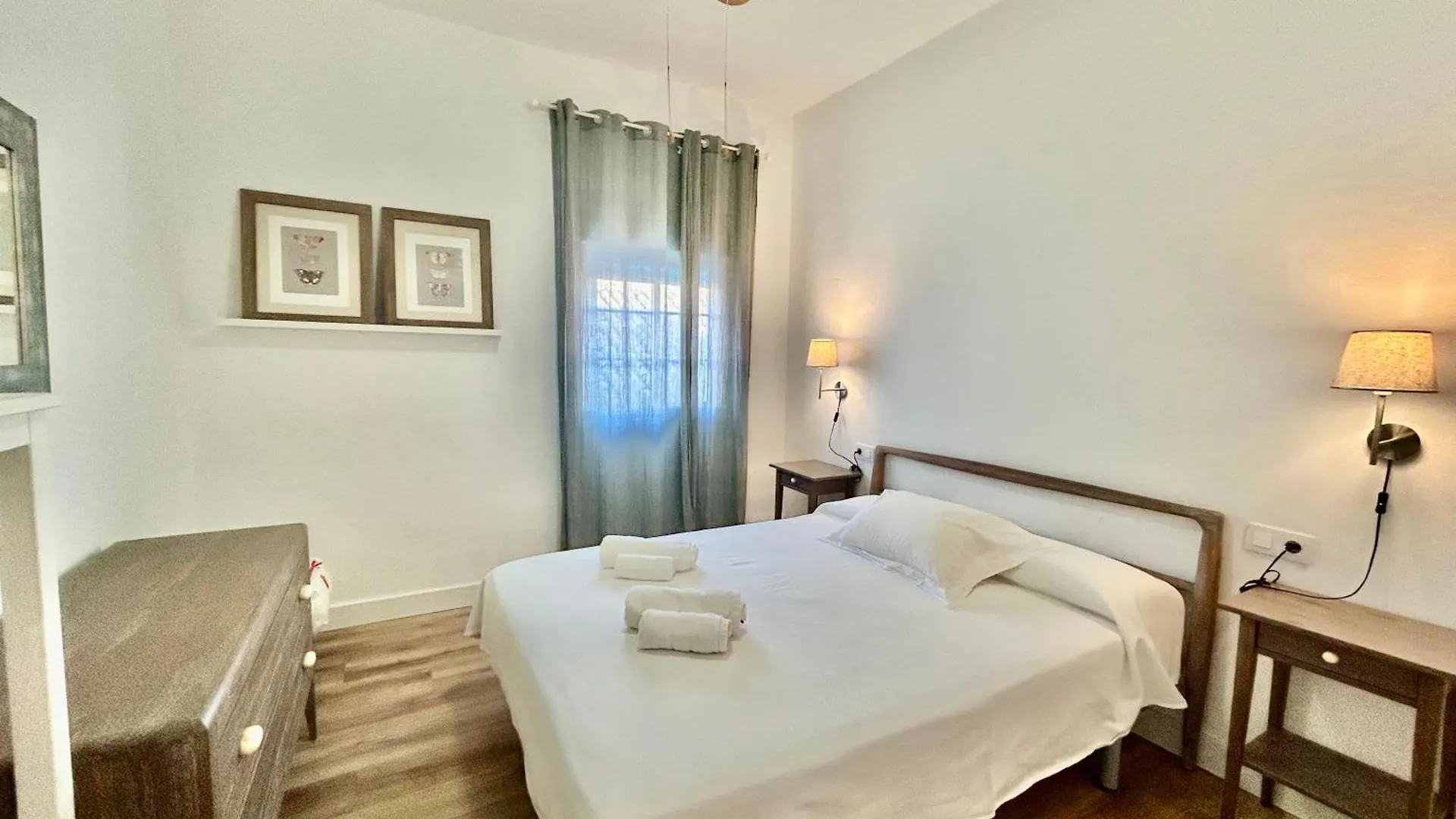 Apartment Acogedor Apt 6Pax 3Bdr 2Bth - Cozyhomesevilla5